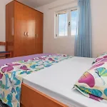 Put Zuke Vi Makarska