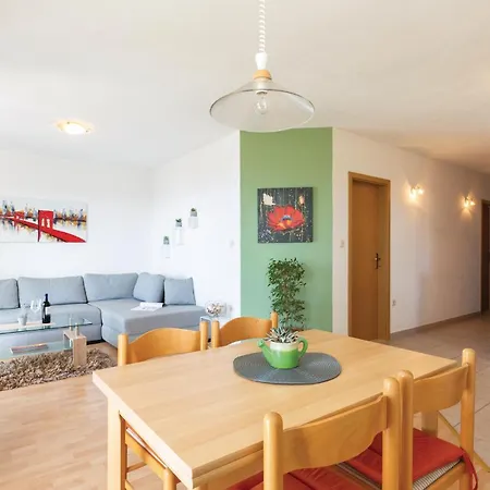 Put Zuke Vi Apartman *