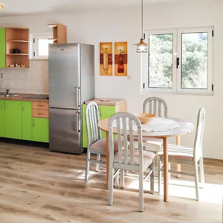 Put Zuke Vi Apartmán Makarská